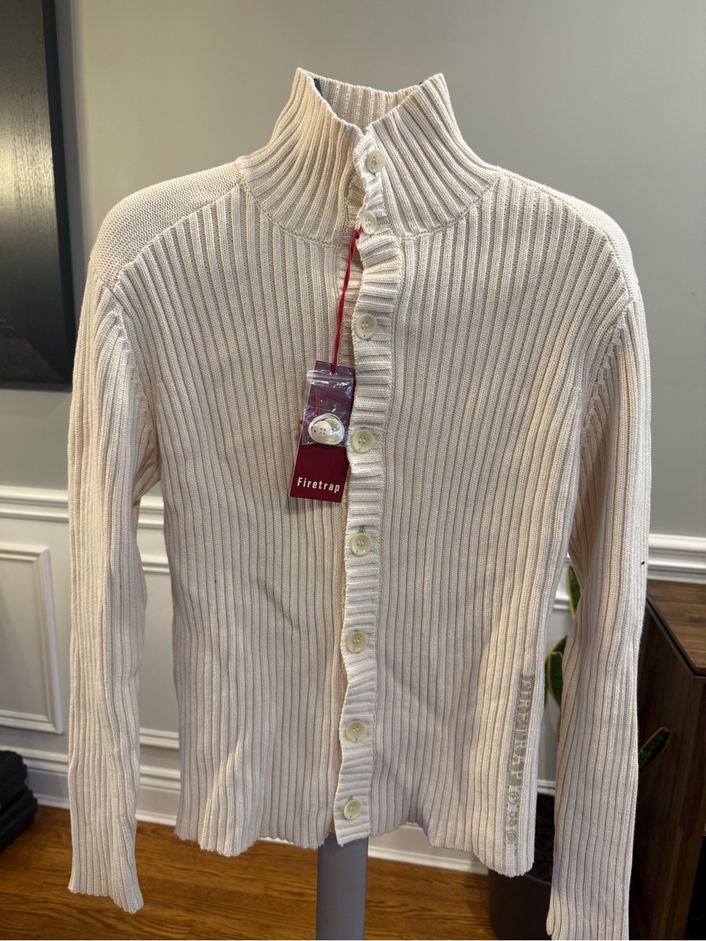 • NWT Firetrap "Boo-Koo" Cream 100% Cotton Ribbed Knit Cardigan Sweater XL